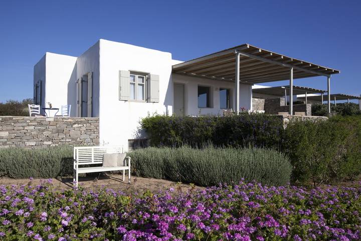 Villa for 10 people, with Ocean view and Balcony as well as Yard in Paros