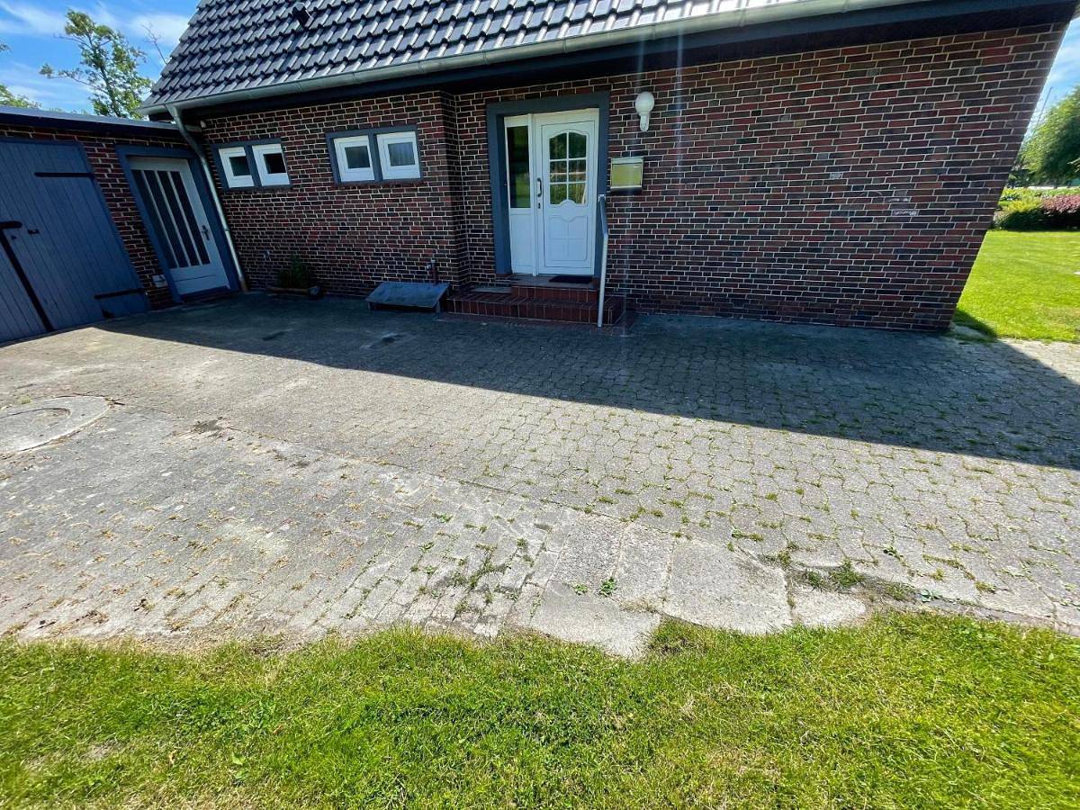 Two-Bedroom House in Minsen, Wangerland