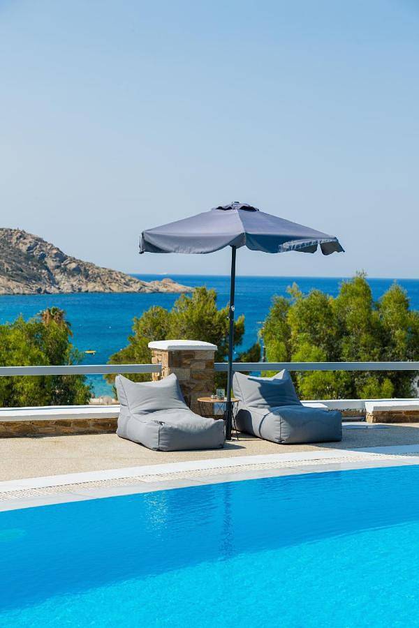 Maison d’hôte pour 2 personnes, avec Balcon et Terrasse ainsi que Jardin et Bassin pour enfant