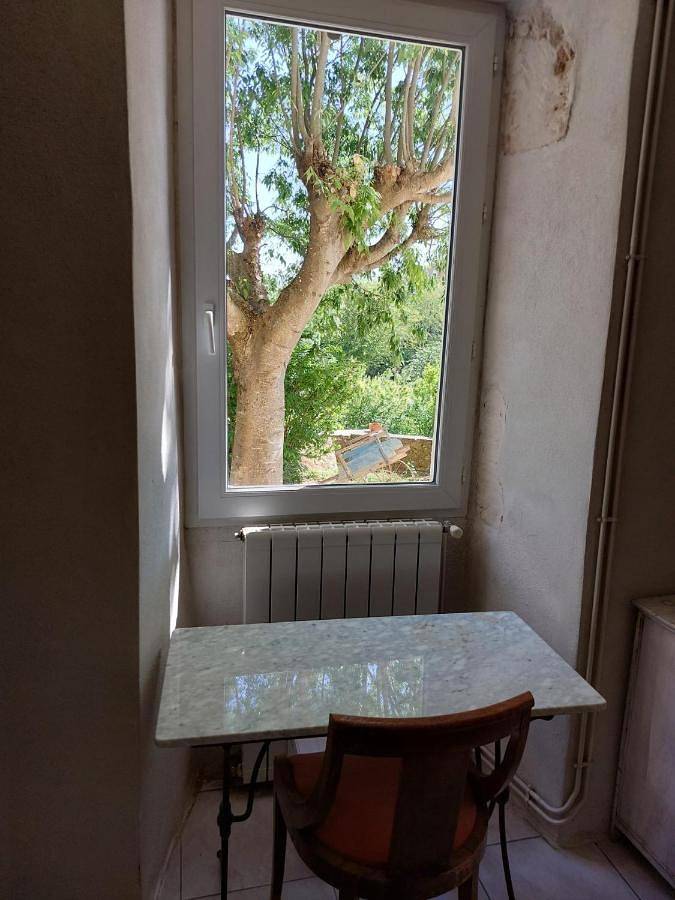 Location de vacances pour 2 personnes, avec jardin et terrasse à Labastide-de-Virac - 4