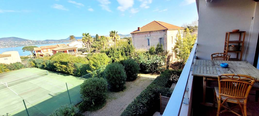 Appartement entier, Voir le Golfe de Saint-Tropez de son salon. in Saint-Tropez, Côte méditerranéenne (France)