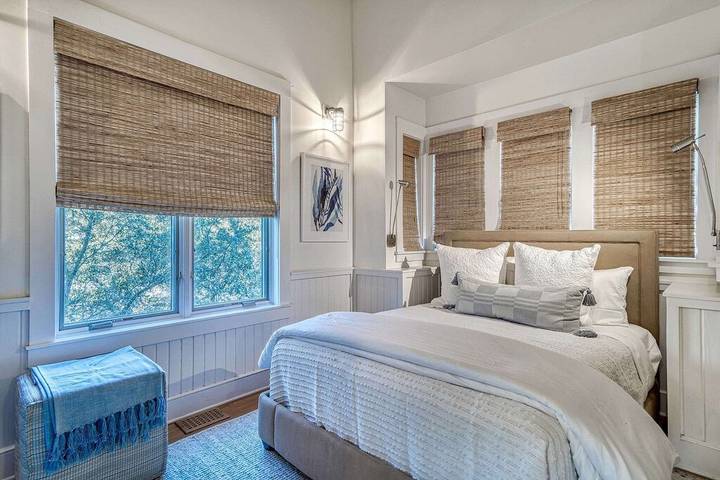 Vacation rental for 13 people, with balcony and pool, with pets in Watercolor