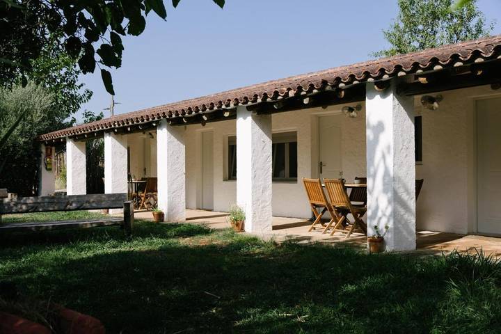 Camping para 5 personas, con vistas además de piscina y terraza, Se admiten mascotas - 1