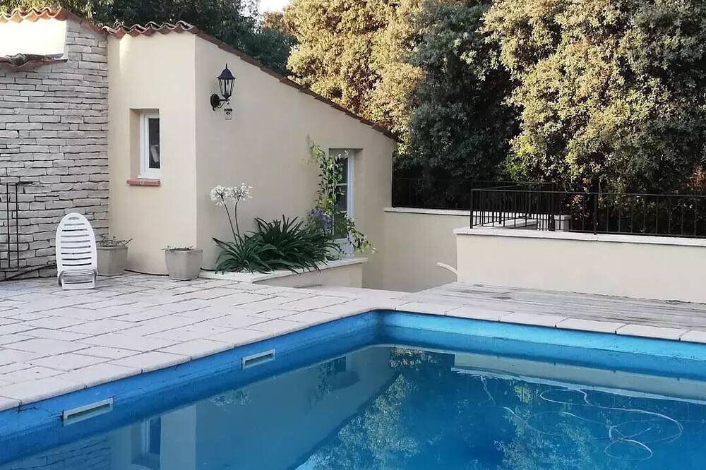 Comfortable independent cottage in Rognes, Région d'Aix-en-Provence