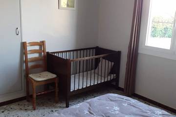 Location De Vacances pour 6 Personnes dans Pernes-les-Fontaines, Parc naturel régional du Mont-Ventoux, Photo 2