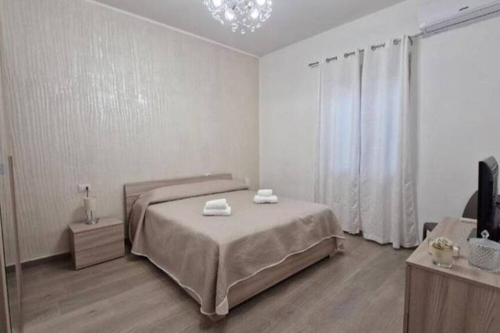 Ganze Wohnung, Holiday Home sul Corso - Comfortable and Ideal for groups of up to 7 people in Giarre, Catania Provinz