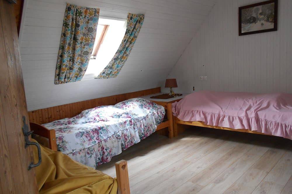 House of le Castel in Plougrescant, Pink Granite Coast