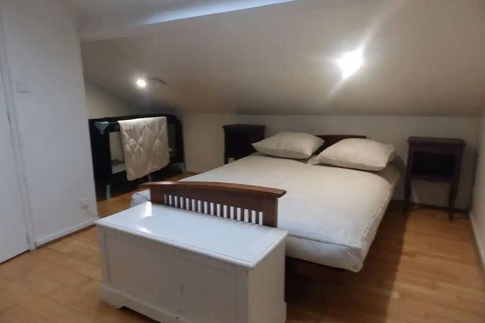 Appartement entier, Appartement mansardé in Juvisy-sur-Orge, Essonne