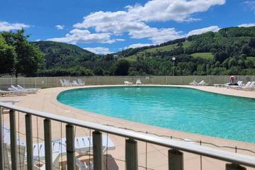 Gîte pour 4 personnes, avec jardin et piscine à Saint-Geniez-d'Olt