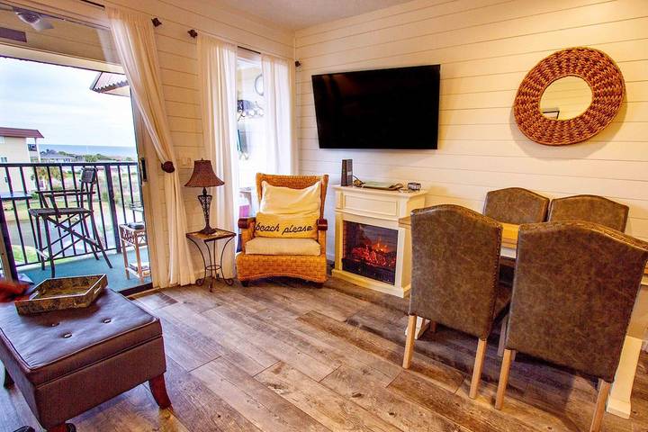 Villa for 6 people, with pool and balcony in South Carolina