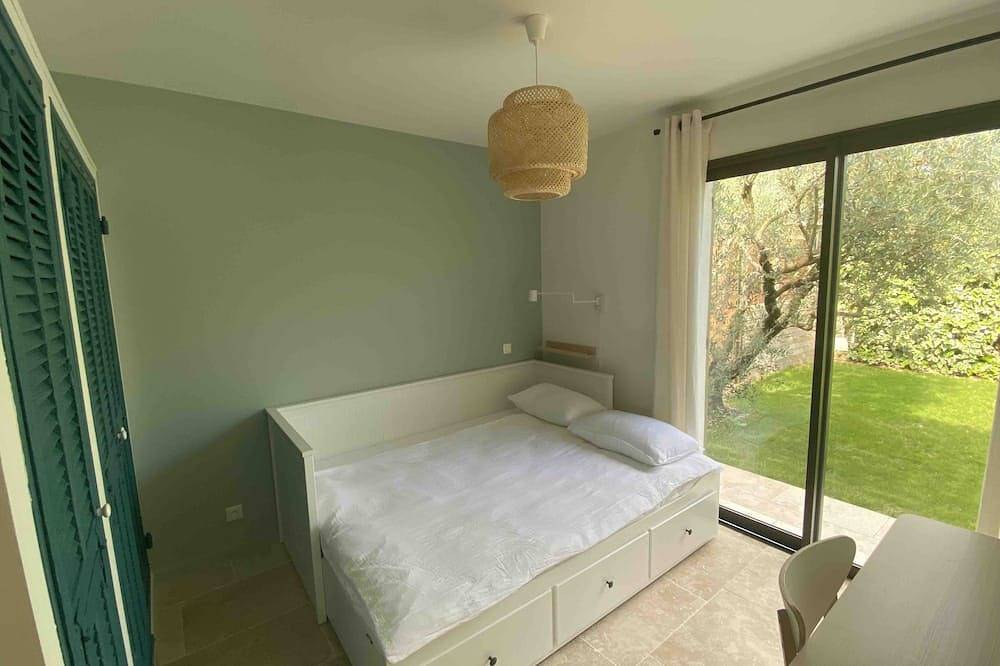 Jolie maison récente avec jardin clos et piscine privée 6 personnes in Gémenos, Côte méditerranéenne (France)