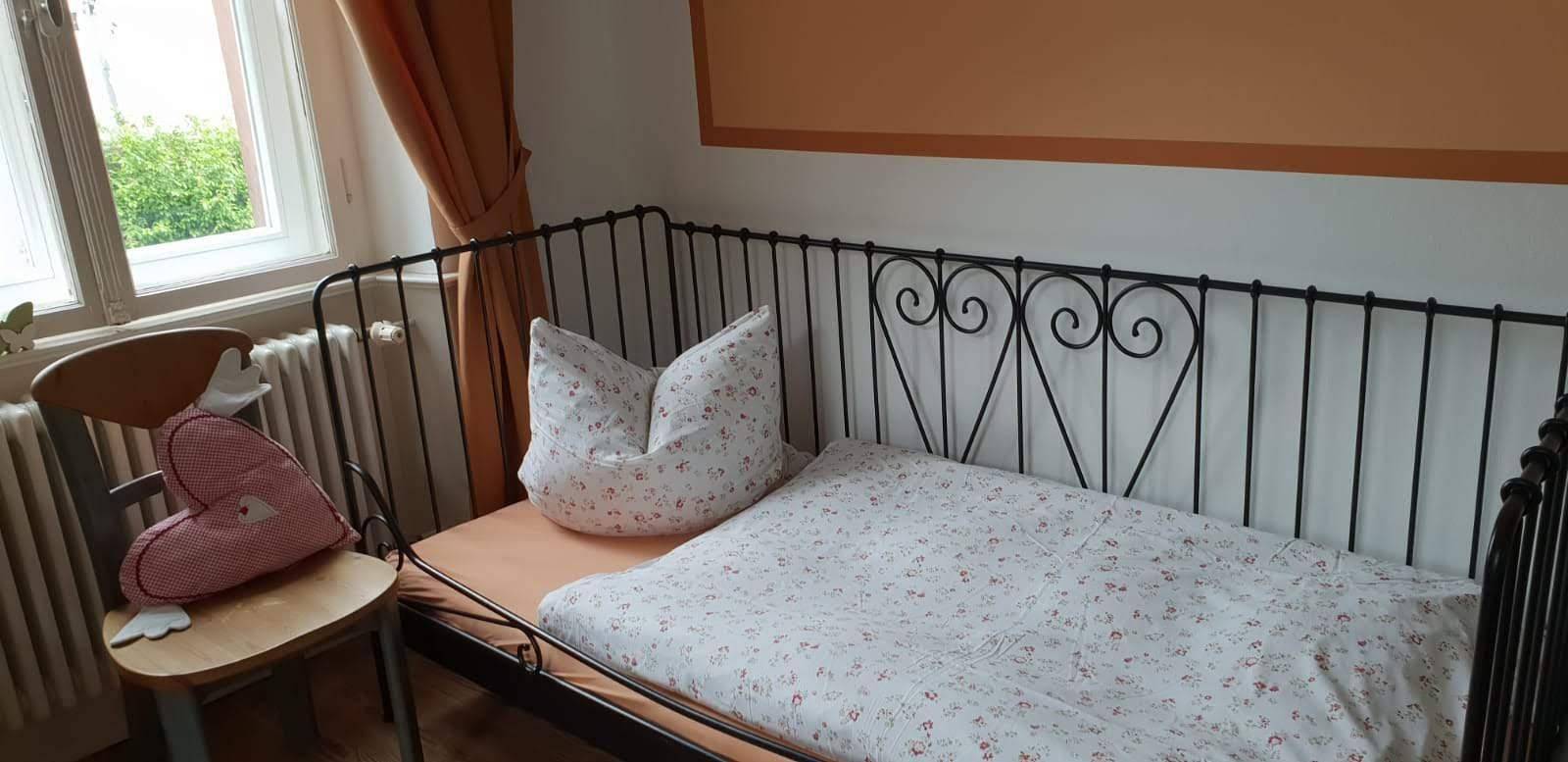Zimmer 2 (Dreibettzimmer) in Merzalben, Pfalz