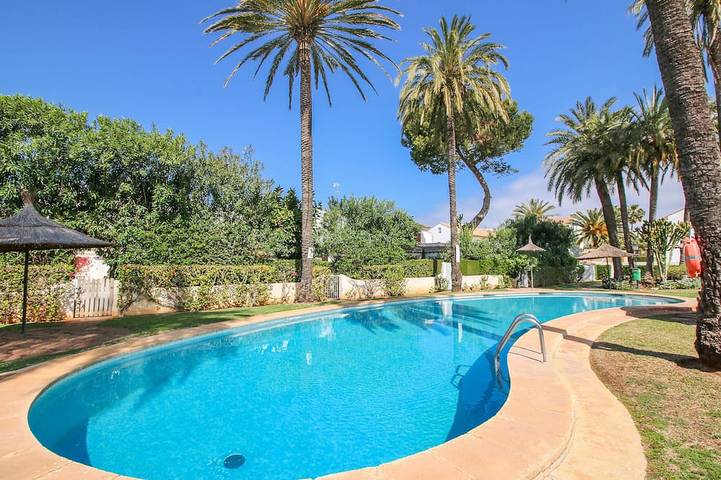 Bungalow für 6 Personen, mit Pool und Garten in El Palmar