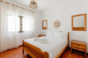 Gîte pour 7 personnes, avec vue et balcon dans Coimbrão