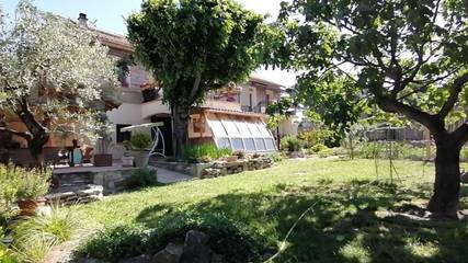 Gîte pour 4 personnes, avec jardin et vue à Valréas