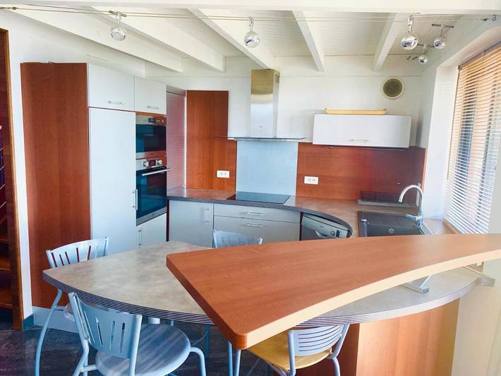 Location de vacances pour 8 personnes, avec jardin et vue ainsi que piscine et bassin pour enfant dans Plage Kersiny - 2