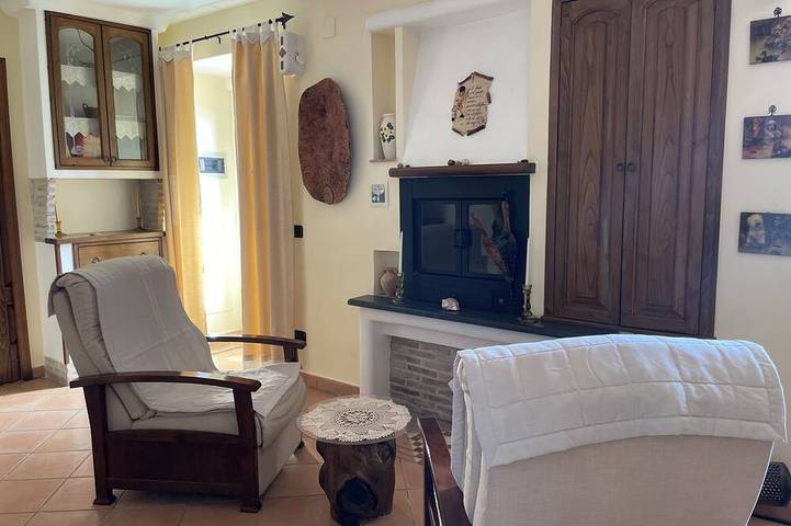 Italian-style sea-view cottage suspended between Sorrento and the Amalfi Coast in Torca, Massa Lubrense
