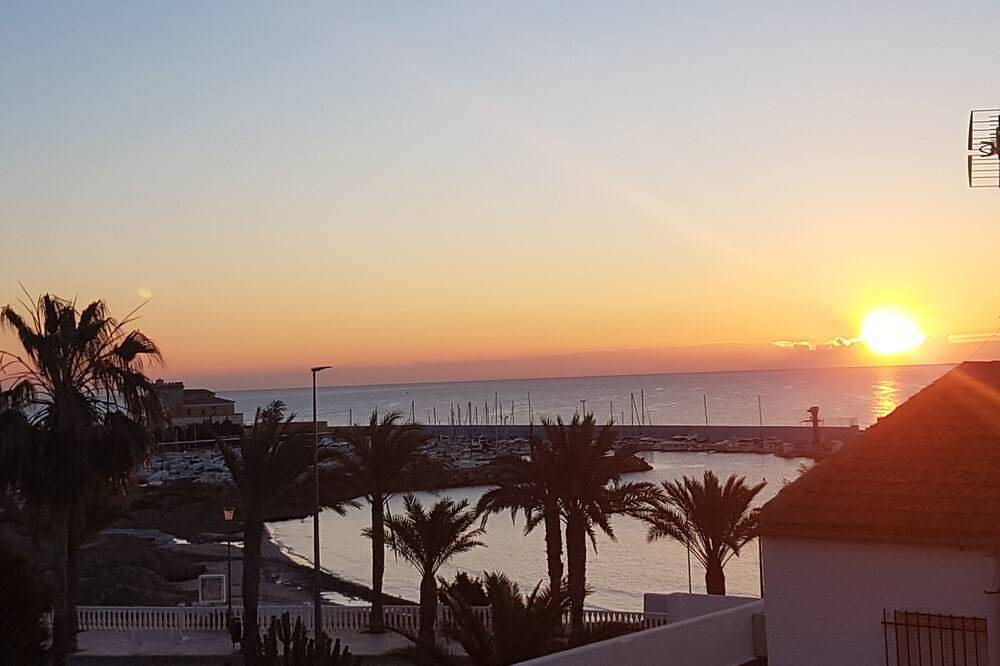 Ganze Wohnung, Exklusive und luxuriöse 3-Bett-Wohnung direkt am Strand in Torre de la Horadada, Pilar de la Horadada