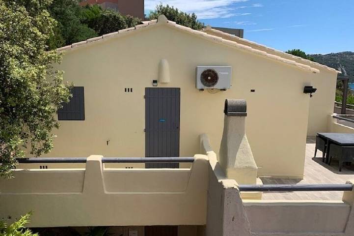 Villa pour 4 personnes, avec piscine et balcon dans Santa Giulia - 4