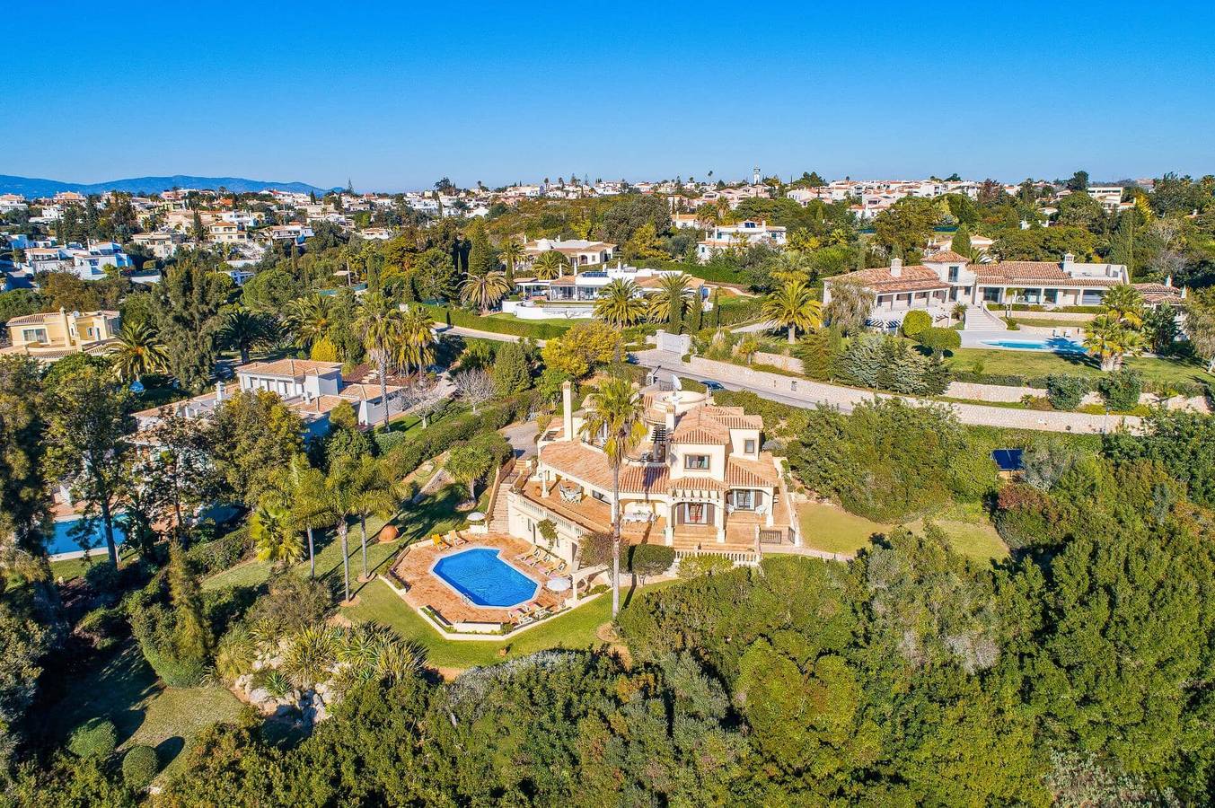 Villa für 8 Personen mit Garten in Carvoeiro, Lagoa