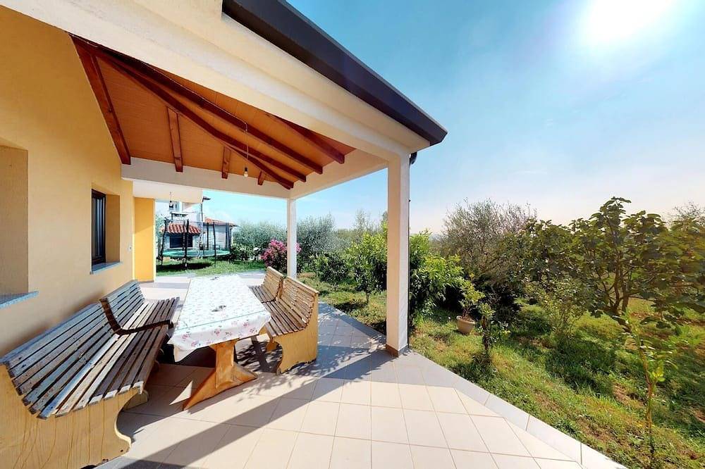 Appartement entier, Appartement de deux chambres avec la terrasse Vilanija, Umag in Umag, Région d'Umag