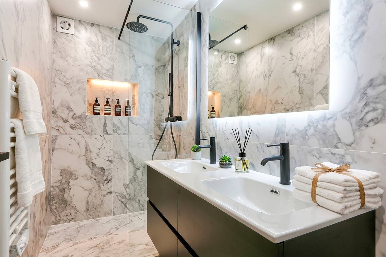 Appartement entier, Urban Flat 170 - Appartement Amelot in Paris, Île de France