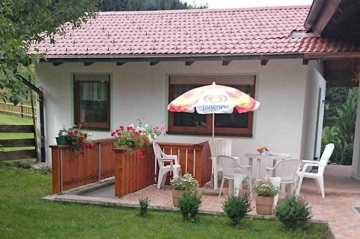 Ferienhaus für 4 Personen, mit Sauna und Garten sowie Terrasse, mit Haustier - 1