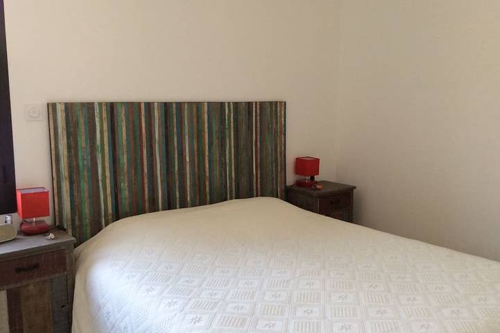 Ganze Wohnung, Neue 3-Zimmer-Wohnung Porticcio - Meerblick - 4 Gehminuten vom Strand entfernt in Grosseto-Prugna, Golfe D'Ajaccio
