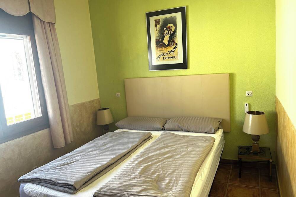 Freistehende-große, super ausgestattete Villa- 2 - 8 Personen-privat Pool-Klima in Miami Platja, Mont-roig del Camp