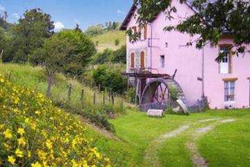 Gîte pour 6 personnes, avec terrasse et jardin à Chirens