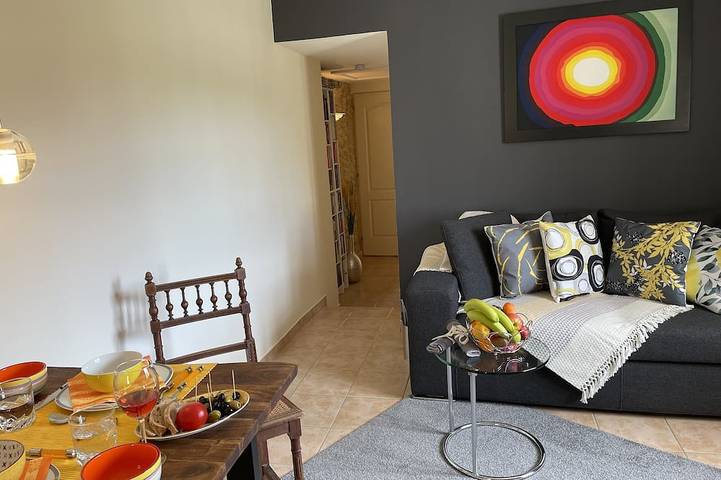 Ganze Wohnung, Paradis de Provence in Le Pin, Nimes und Umgebung