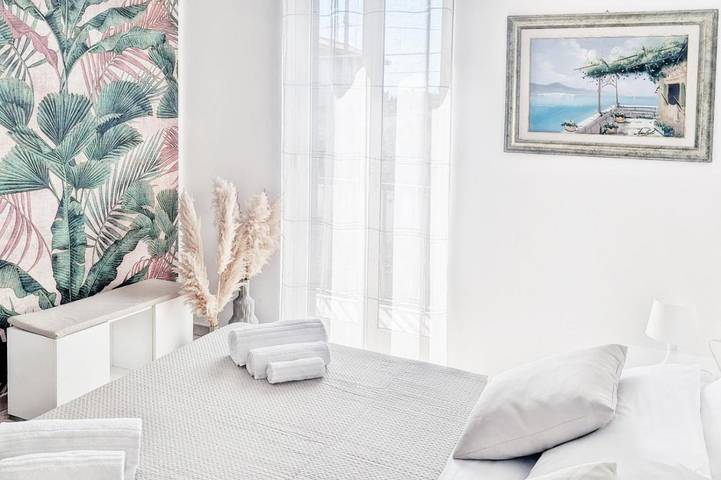 Apartahotel para 4 personas, con jardín, Se admiten mascotas en Sicilia