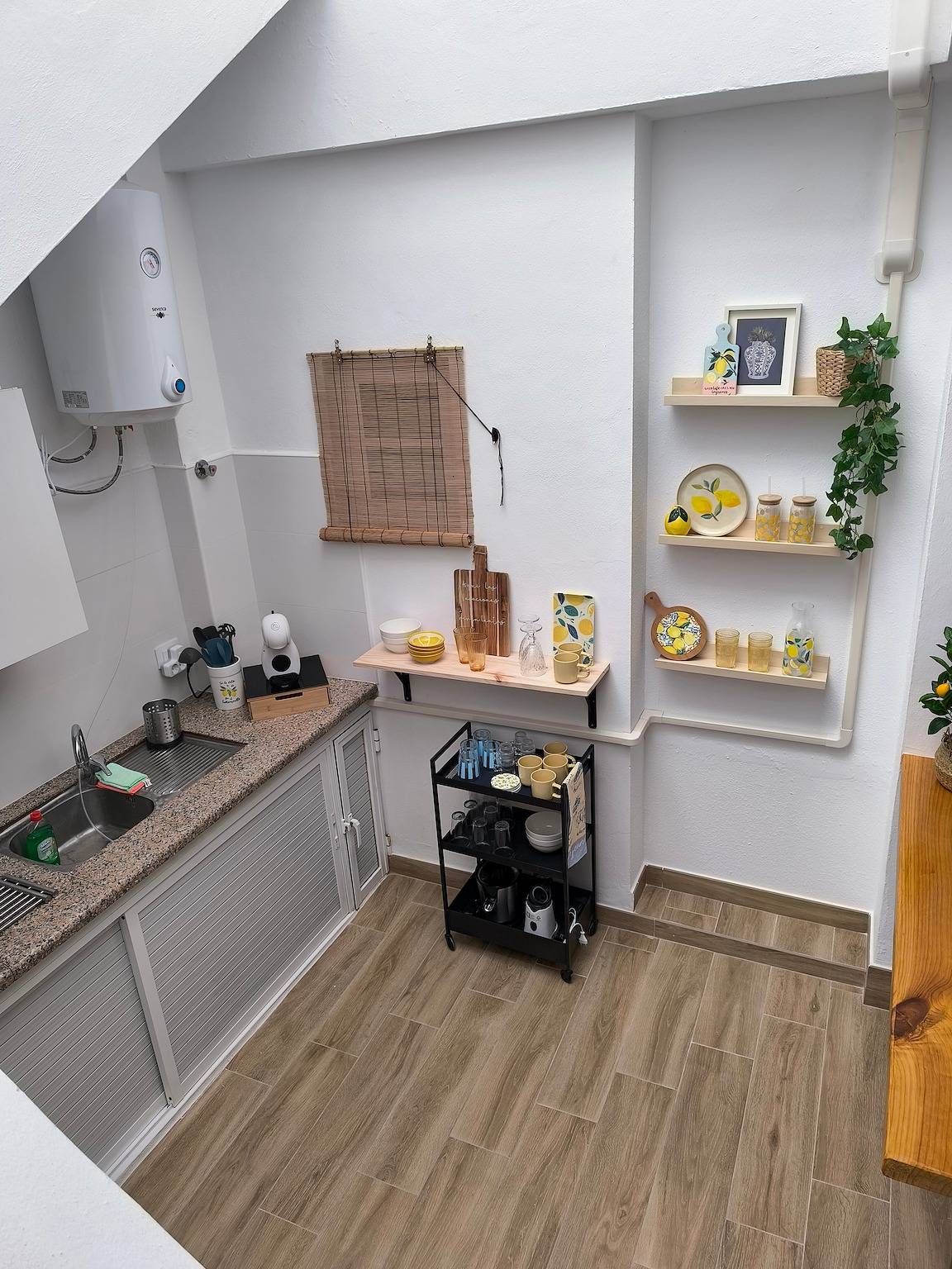 Casa Vacacional 'Abades South Beach' con Terraza Privada, Wi-Fi y Aire Acondicionado in Abades, Arico