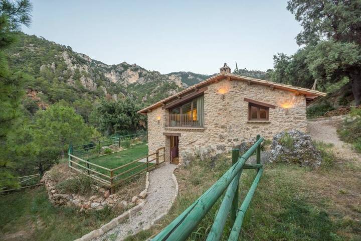 Three-Bedroom Townhouse in Beceite, Massis dels Ports