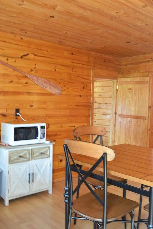 Gemütliche Hütte auf dem Wasser !!! in Lake Ouachita