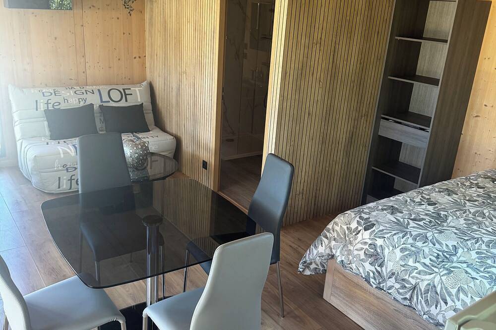 Wooden chalet rental in Châteauneuf-les-Martigues, Istres region