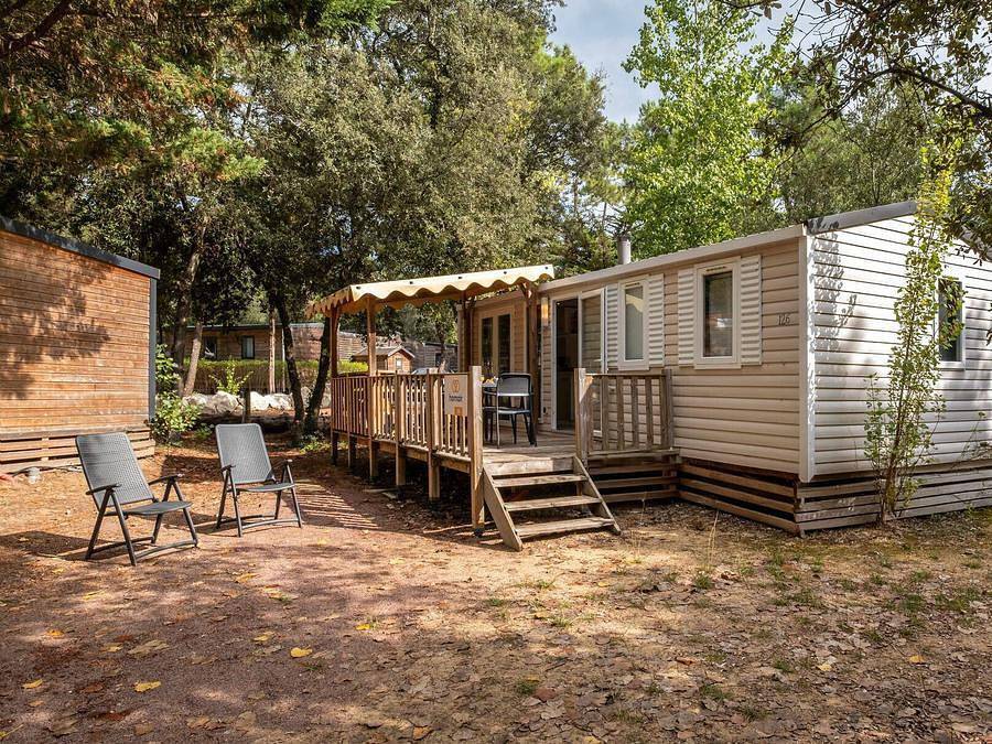Camping Le Val de Durance - Mobilhome 6 personas - Mobil-home | Confort | 3 Dormitorios | 6 Pers. | Terraza Salón | Clim. in Cadenet, Parque natural regional del Luberon