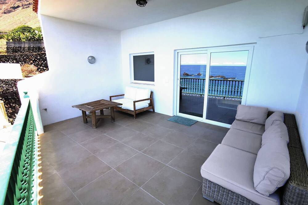 Beachfront house, only 50 meter from the beach in Fuencaliente de La Palma, La Palma Sur