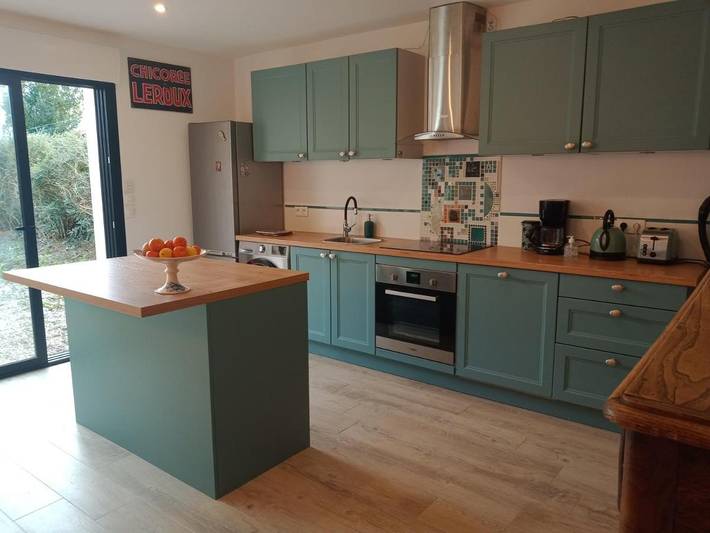 Location de vacances pour 6 personnes, avec jardin à Carolles - 2