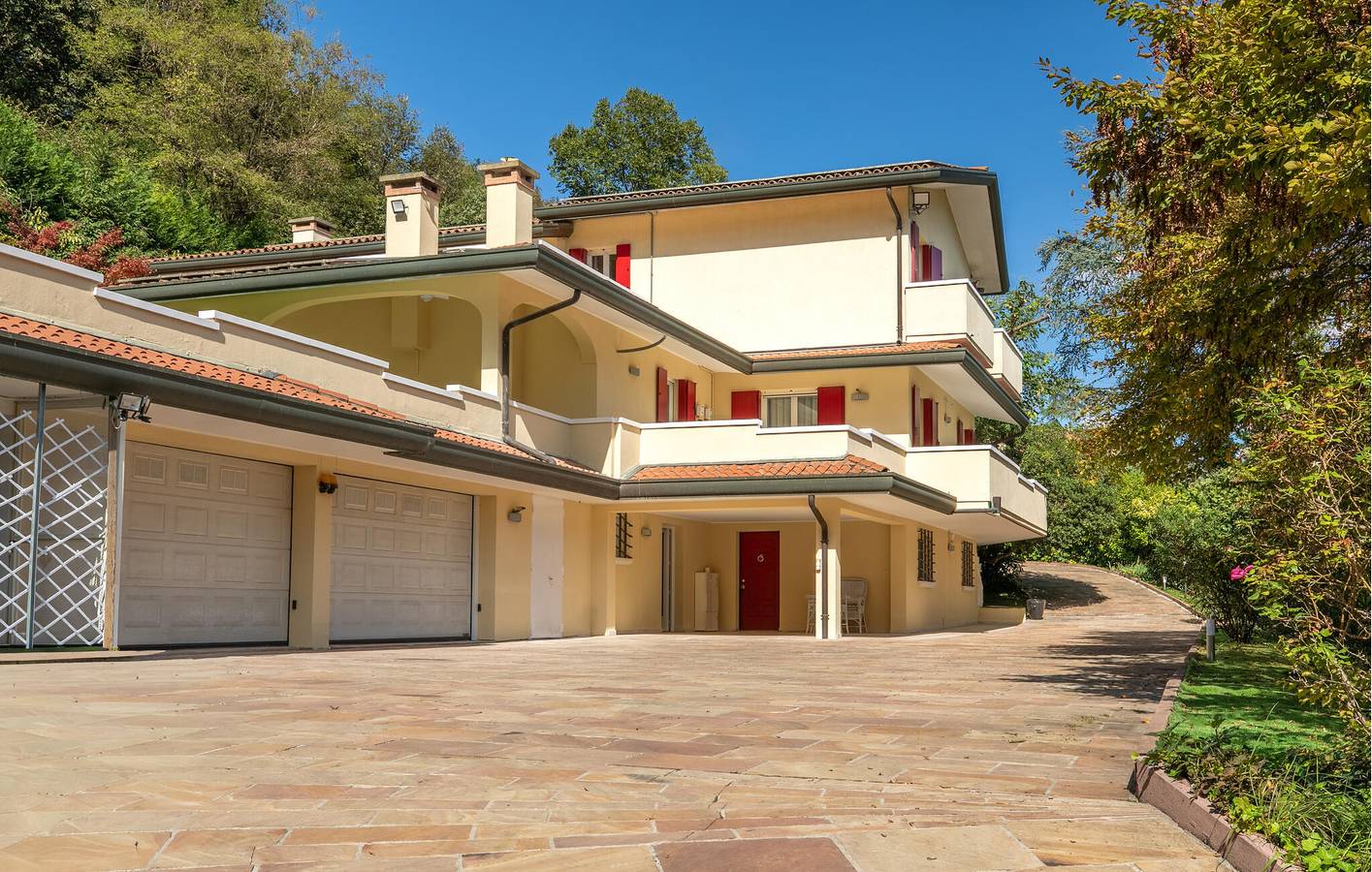 Moderno appartamento con piscina e terrazza a Teolo in Villa (Teolo), Teolo