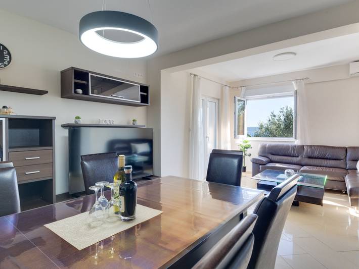 Ferienhaus für 16 Personen, mit Terrasse in Maslenica - 4