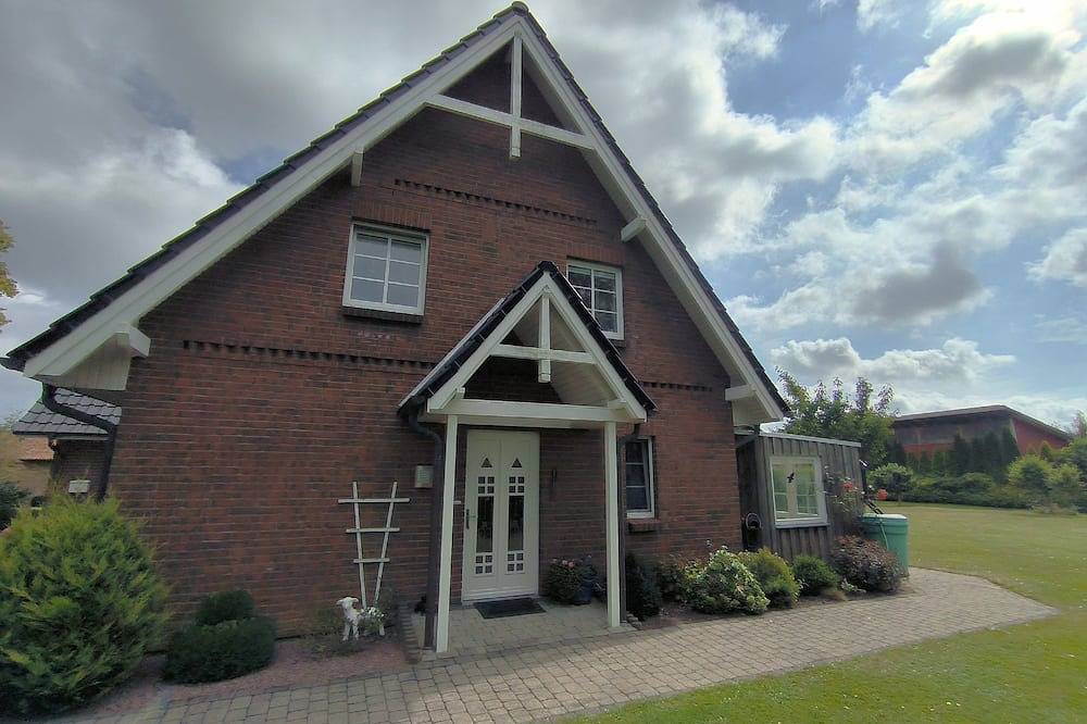 Ganze Wohnung, Fewo Unter den Linden - Ferienwohnung Unter den Linden in Bredstedt, Nordseeküste