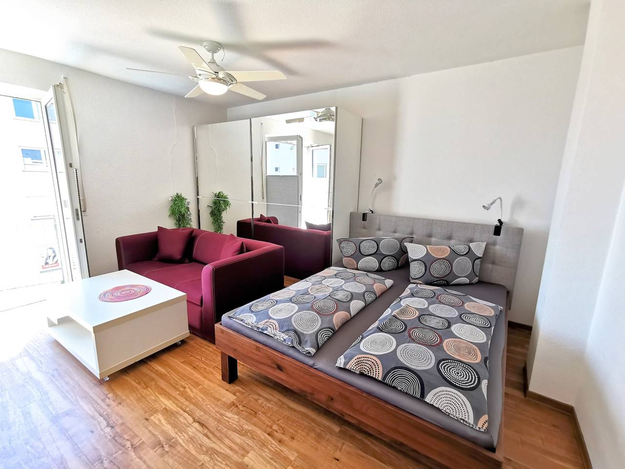 Ganze Ferienwohnung, Lara Bodensee City Apartment in Friedrichshafen, Region Bodensee-Oberschwaben