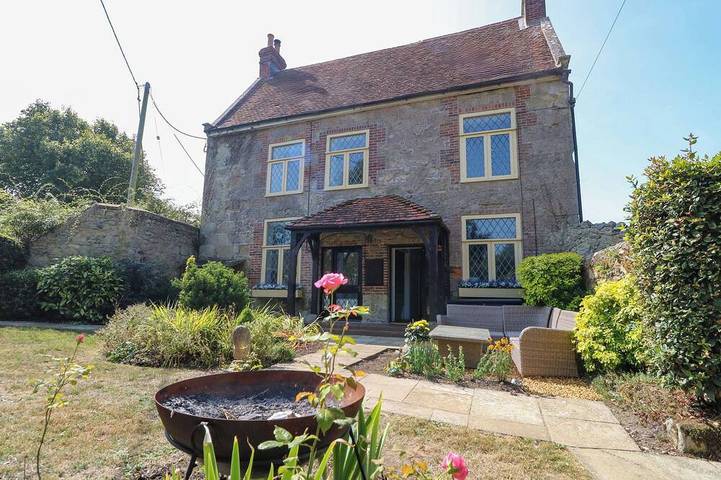 Cottage for 8 people, with garden and hot tub on the Isle of Wight