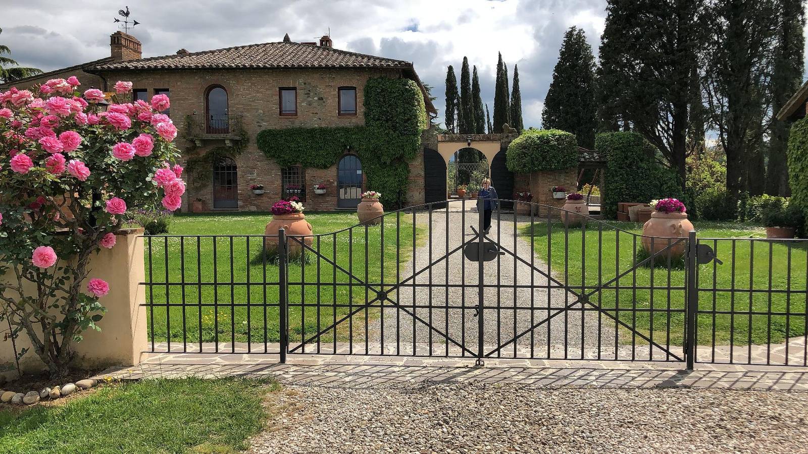 Ganze Ferienwohnung, Wunderschöne Wohnung in Chiusi mit Gemeinschaftspool mit Panoramablick in Chiusi, Chianti
