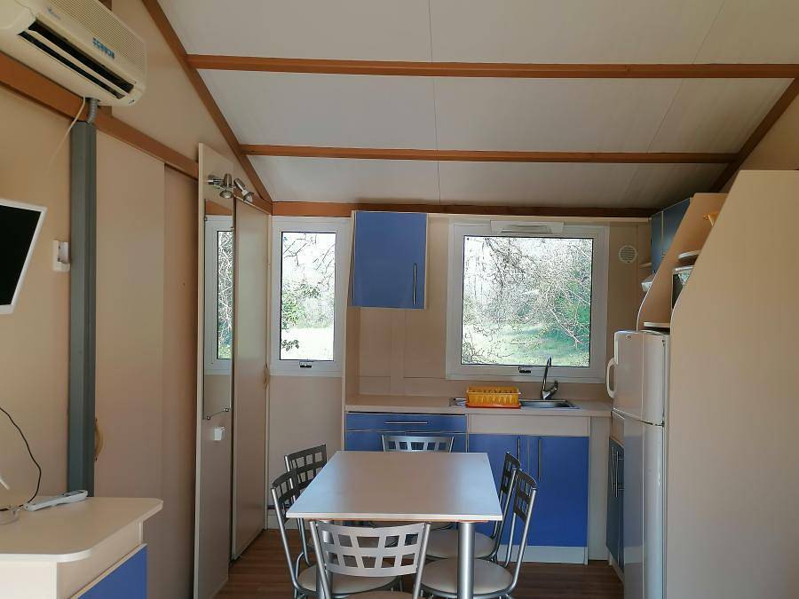 Camping L'Oasis du Berry - Chalet 7 personen - Nr. 27 mit Sofa in Saint-Gaultier, Le Blanc und Umgebung