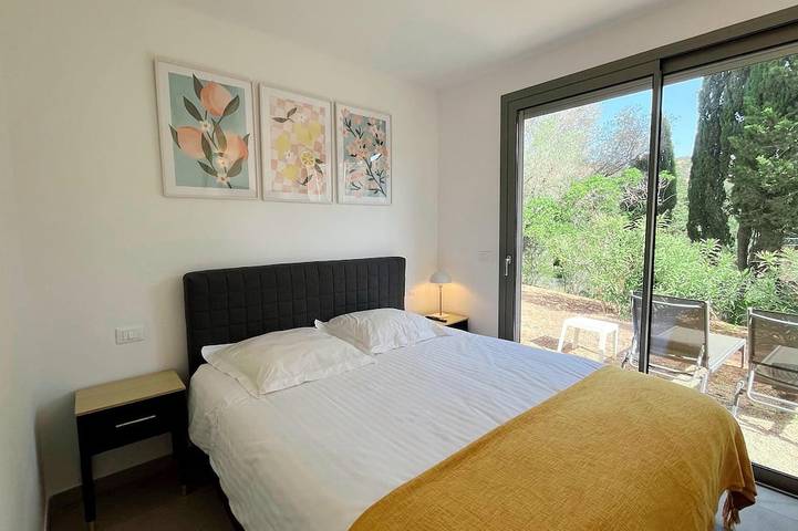 Gîte pour 6 personnes, avec jardin, animaux acceptés dans Plage de la Baumette - 4