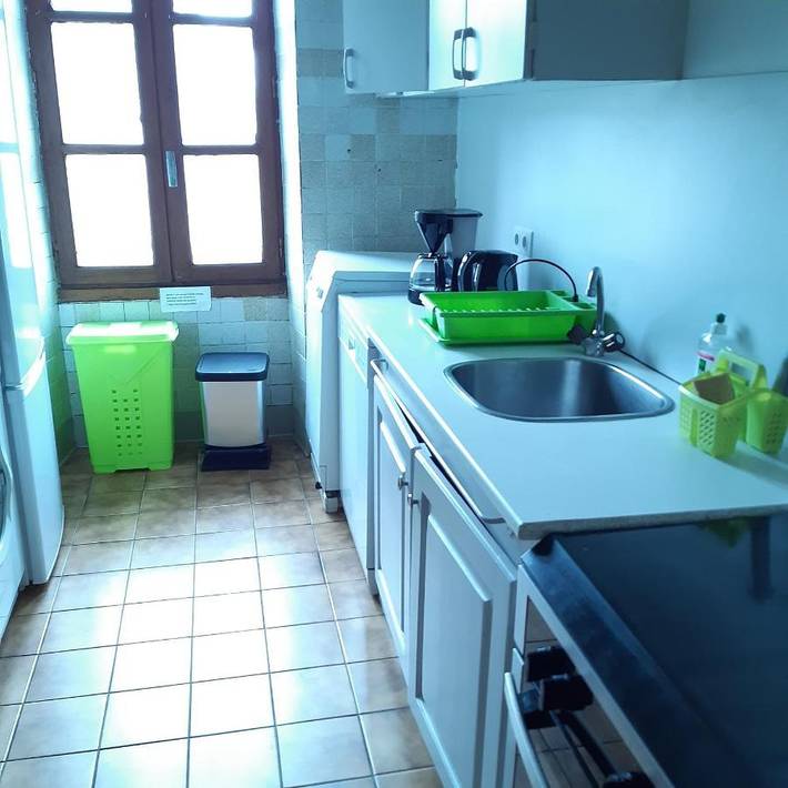 Location de vacances pour 12 personnes, avec vue et terrasse, animaux acceptés à Bournazel - 4