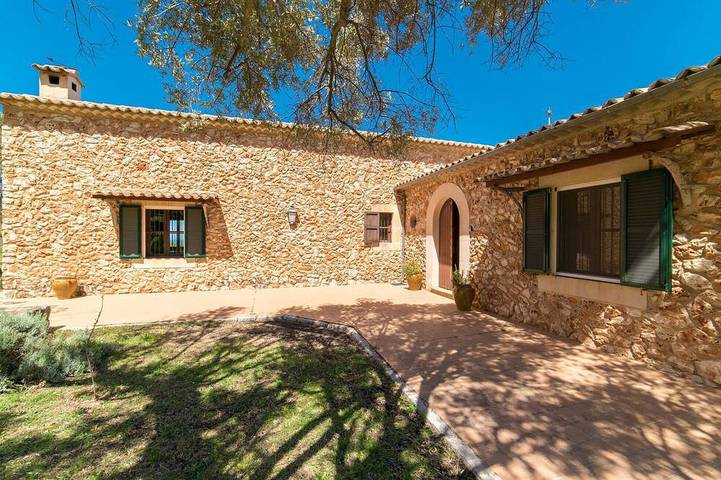 Schönes Haus in Deia mit privatem Swimmingpool, der drinnen oder draußen. in Deià, Mallorcas Küste
