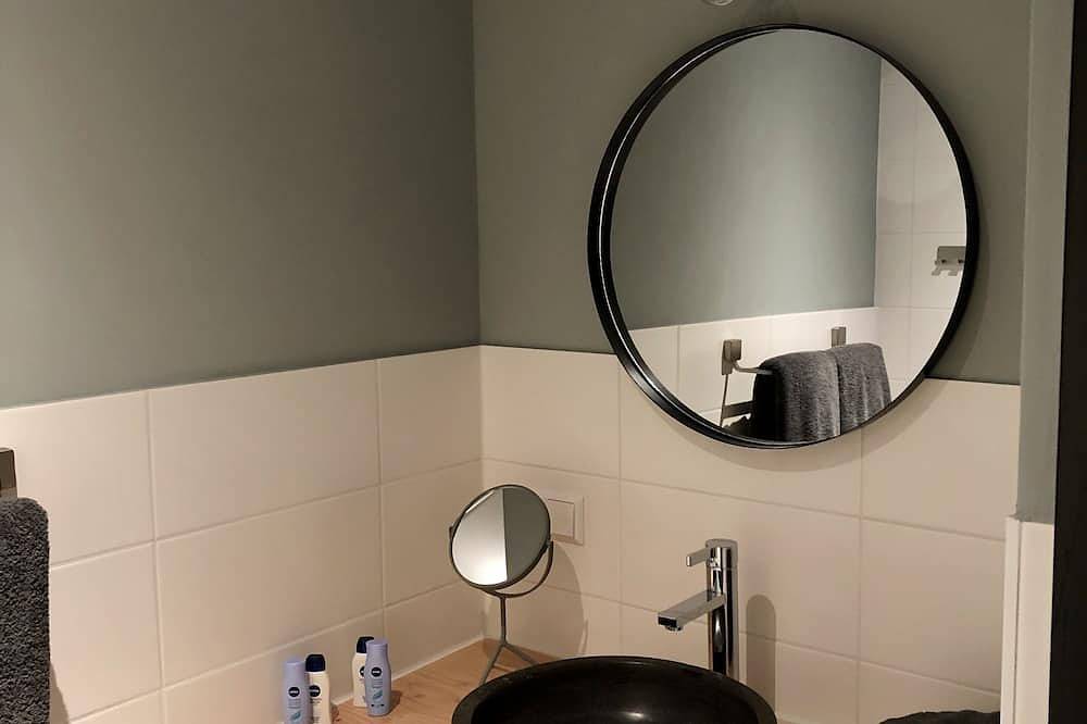 Geheel appartement, Appartement in oude school voor twee personen in Heerlen, Parkstad Limburg